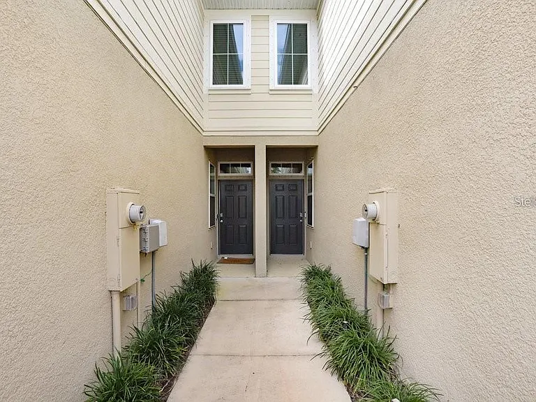 10976 Verawood Dr — Photo 3