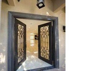 5151 Nestle Ave, Tarzana, CA 91356