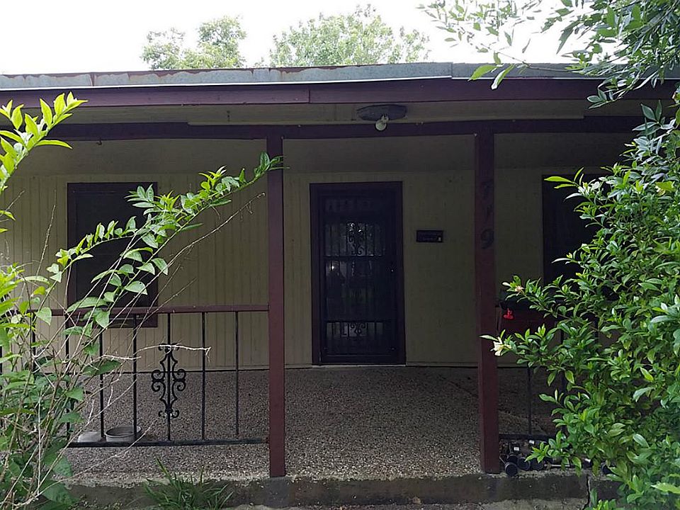 1st image of 719 17th Ave N