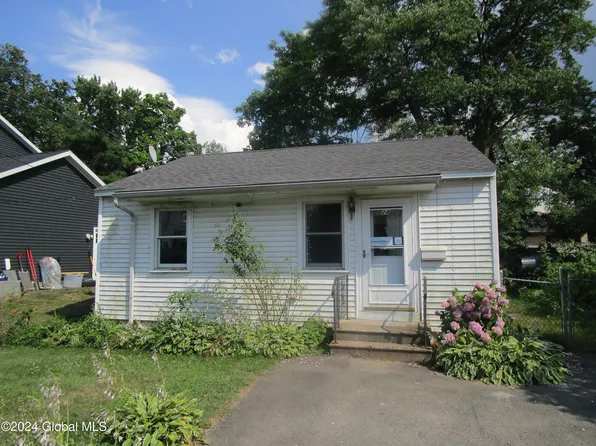 24 Canton Street, Schenectady, NY 12304