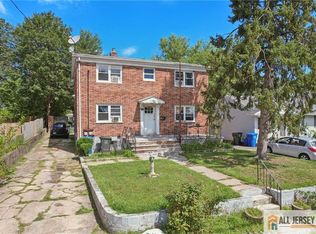 24 Maple Rd, Iselin, NJ 08830