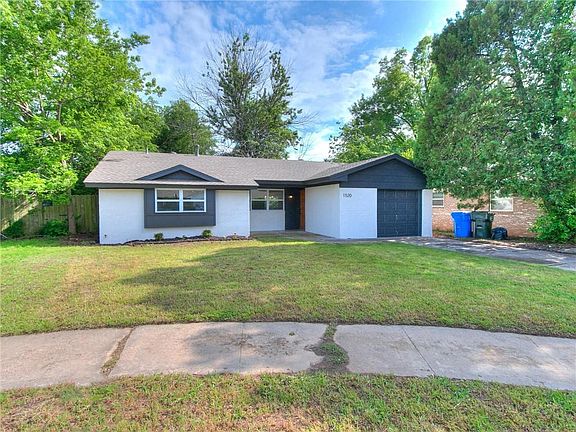 2nd image of 1520 Sunrise Cir