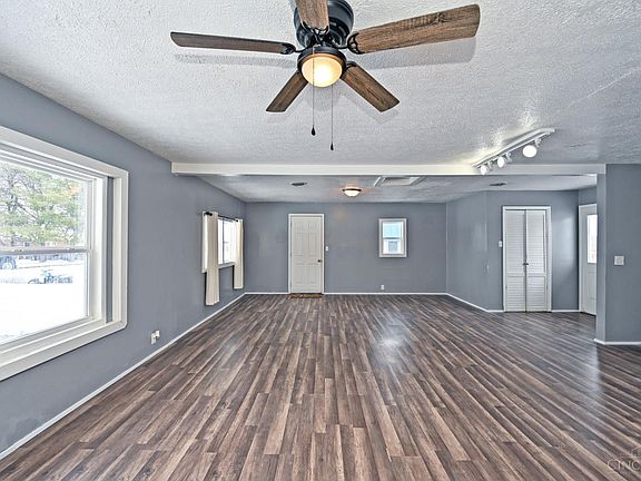 3rd image of 157 Sunshine Ave