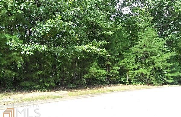 2nd image of 737 Plum Ln