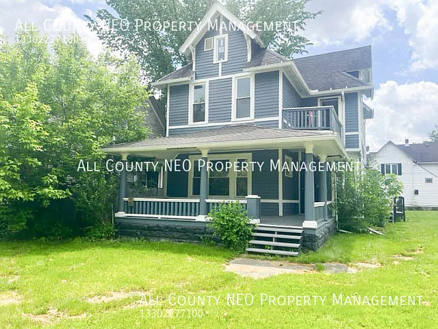 3717 Archwood Ave photo 1
