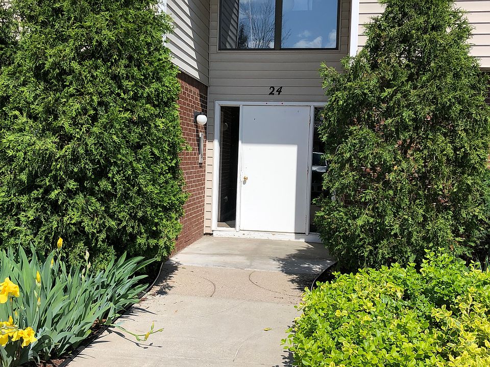1st image of 24 Coolbrook Ct #A