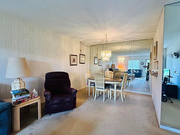 5th image of 6489 Chasewood Drive #D