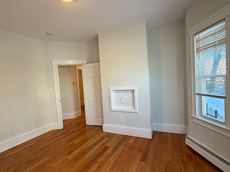 88 Hampshire St #1 — Photo 6