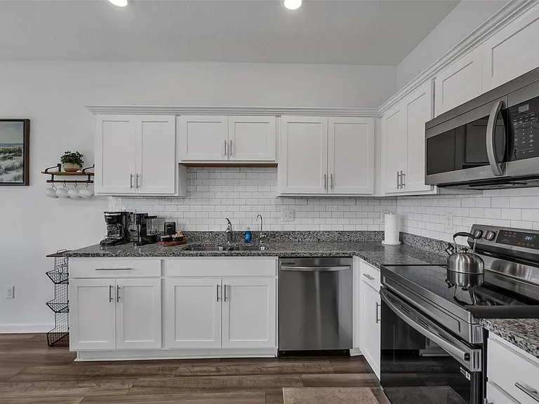 6359 Kay Morgan Ln — Photo 11