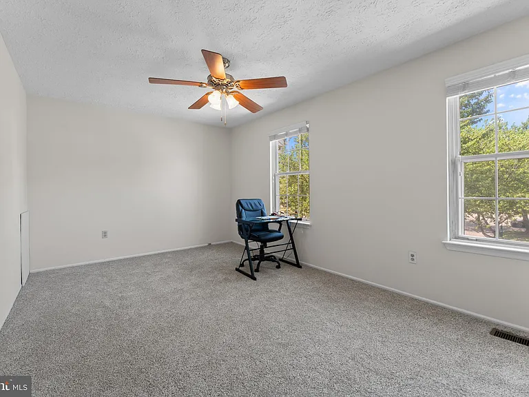 11417 Honeysuckle Ct #32 — Photo 16