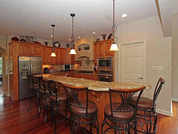 5th image of 6851 Whitetail Woods Ct