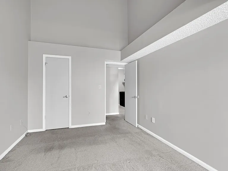 1639 Carriage House Ter #C — Photo 6