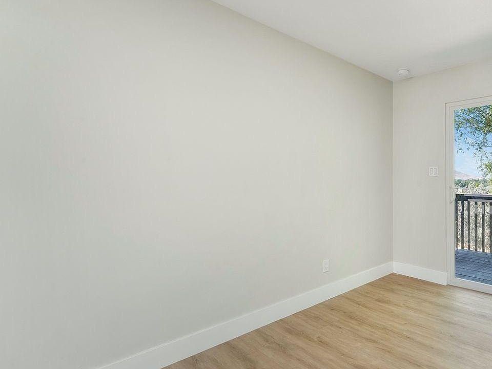 1st image of 450 E Scenic Dr #A