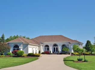 12818 Covington Manor Farms Rd, Fort Wayne, IN 46814