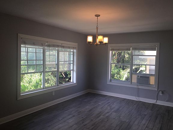 4th image of 2851 Sheridan Ave #201