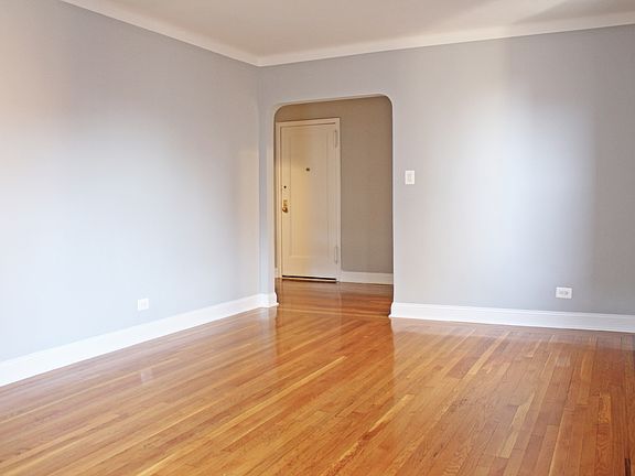 4th image of 211 Cabrini Blvd #6L