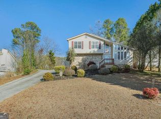 6494 Blue Creek Ct, Douglasville, GA 30135