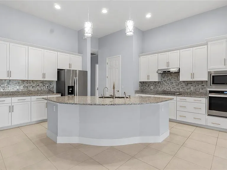 2320 Symphony Cir — Photo 4