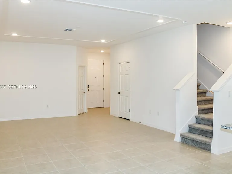 34218 Cinder Way #34218 — Photo 7
