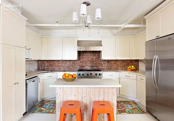 3rd image of 407 E 91st St APT 5G