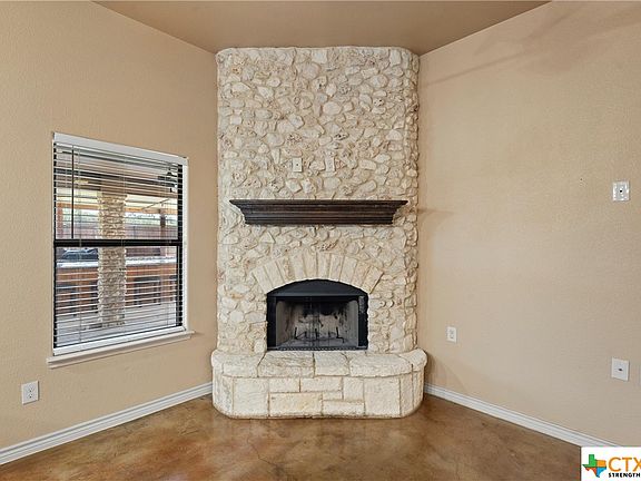 5th image of 2085 Pirtle Dr