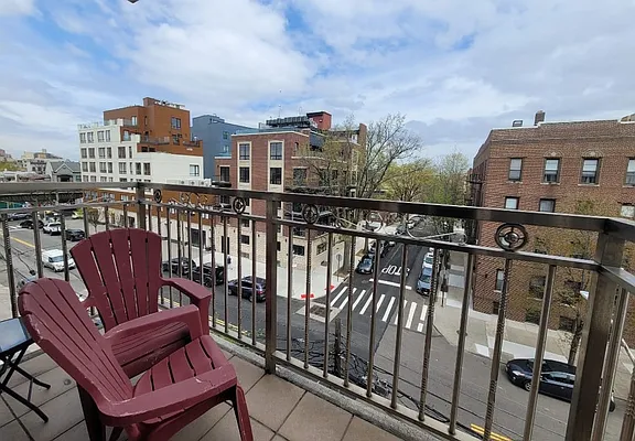 Rented by Bouklis Group | media 5