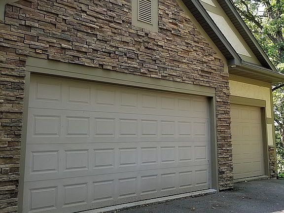 3rd image of 388 Westwood S