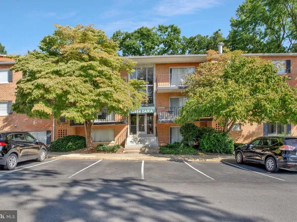 12654 Dara Dr #T2, Woodbridge, VA 22192