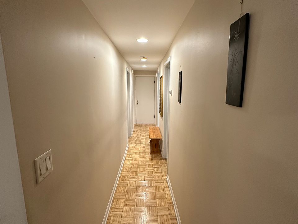 2nd image of 5754 W Montrose Ave #B