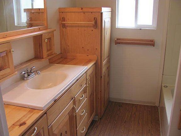3rd image of 2392 Thorn Oak Dr