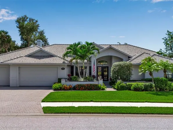 8455 Woodbriar Dr, Sarasota, FL 34238