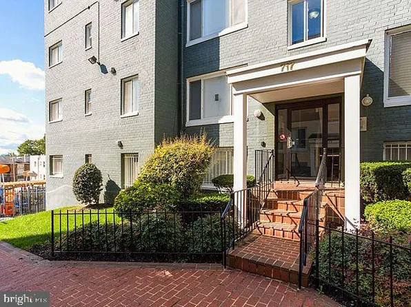 717 Brandywine St SE APT 304, Washington, DC 20032