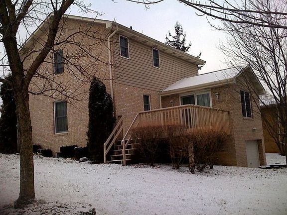Lovely deck and yard