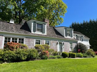 2 South Pl, Chappaqua, NY 10514