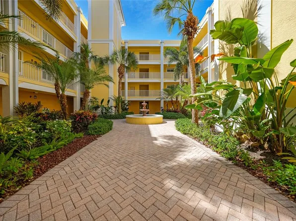 255 W End Dr, Punta Gorda, FL