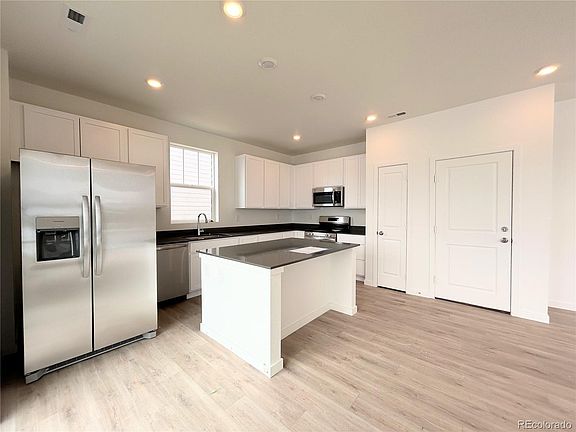 4th image of 1164 Osmolski Drive