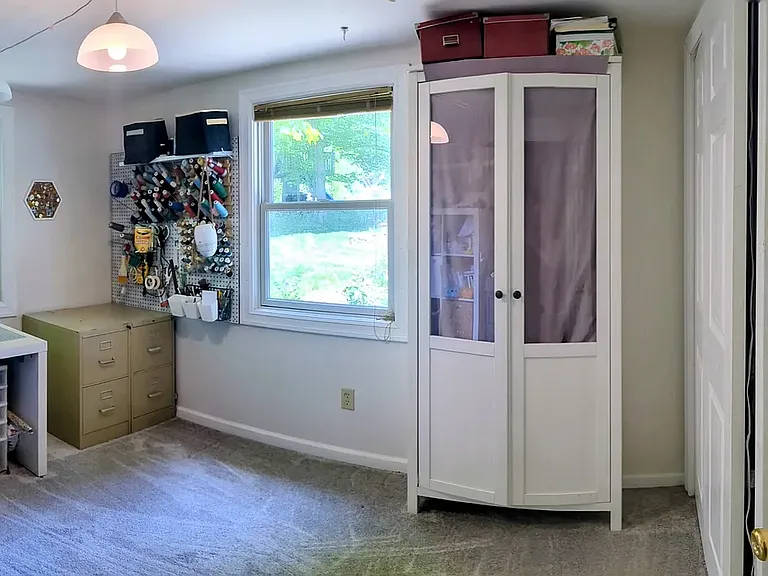 Bedroom 2 - facing backyard