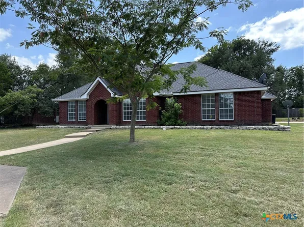 8221 Mountain Dr, Salado, TX 76571