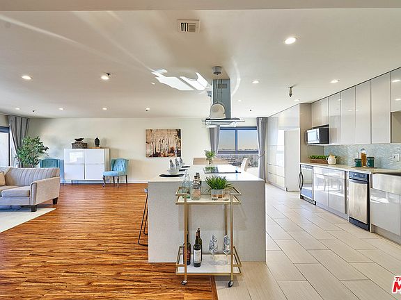 5th image of 727 S Ardmore Ave APT 803