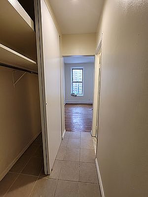 5th image of 305 E 105th St #33