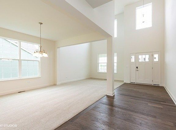 3rd image of 1811 Coralito Ln
