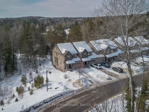 13 Brookside Cros, Huntsville, ON P1H 1C9