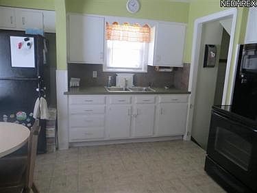 5th image of 4388 W 145th St