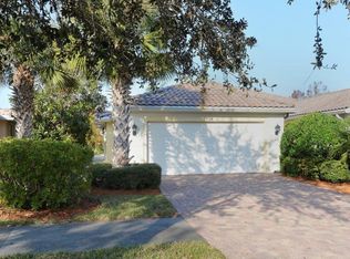 7736 Camminare Dr, Sarasota, FL 34238