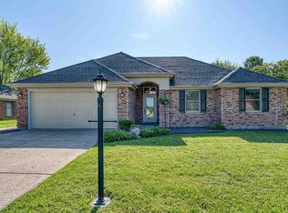 7137 Greendale Dr, Evansville, IN 47711
