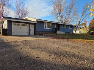 929 N Ash St, Appleton, MN 56208