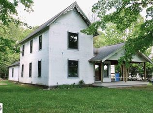 229 Main St, Blanchard, MI 49310