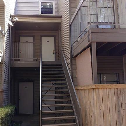 2nd image of 9707 Richmond Ave APT 132