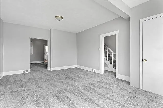 814 Woodward Ave — Photo 3