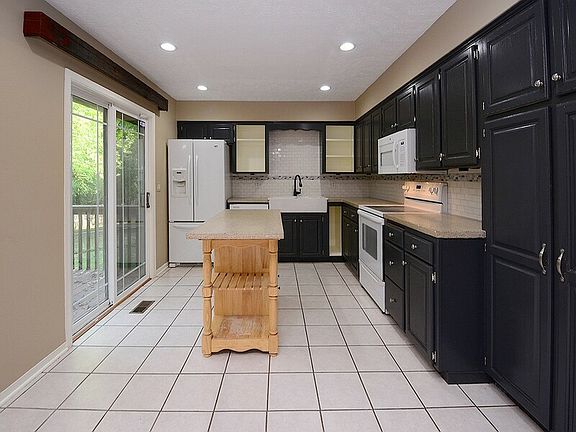 3rd image of 13012 S 24th St